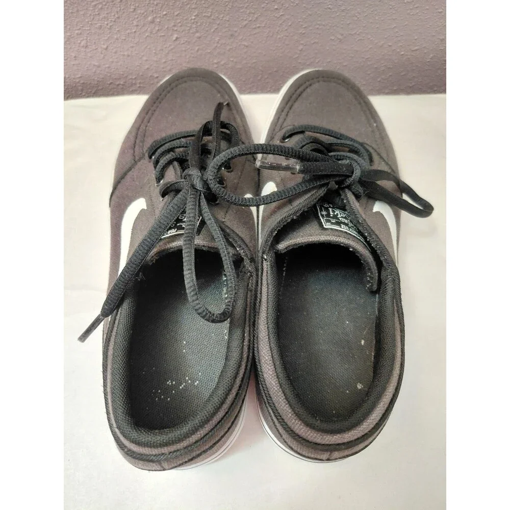 Nike SB Stefan Janoski Dk Gray & White Classic Skate Sneakers Size 7 Youth